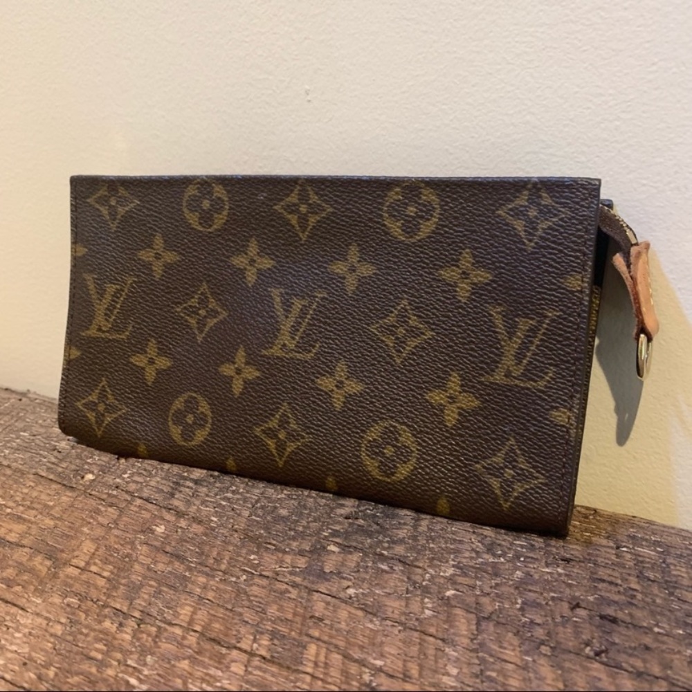 Authentic Louis Vuitton Zip Wallet Pouch!